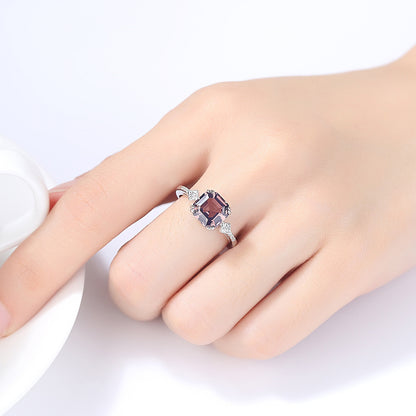 925 sterling silver ring set with light brown morganite