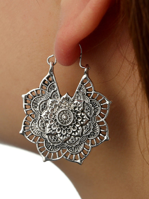 Vintage Ethnic Metal Cutout Floral Flower Earrings Bohemian Carved Earrings